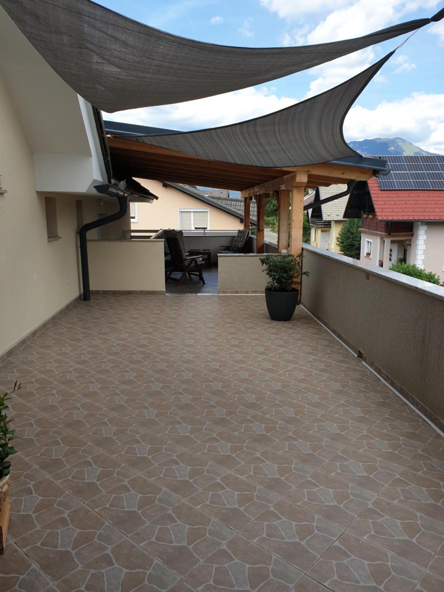 Dezman Apartments & Rooms Kranj Exterior photo